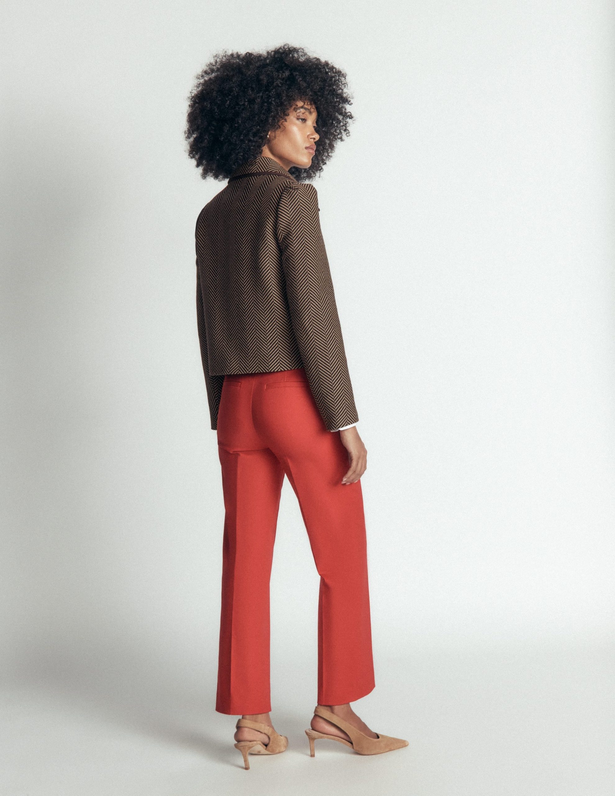 26waut_u0489_brn_m03_9113a6a7-8b0b-4257-a717-42a12affad36.jpg